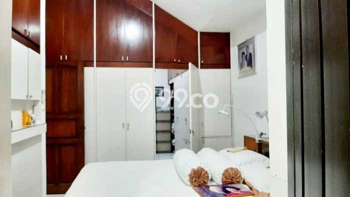 Hunian Elit LB 160m2 Siap Huni Desain Elegan di Kedoya Baru, Jakarta Barat Hunian Elit LB 160m2 Siap Huni Desain Elegan di Kedoya Baru, Jakarta Barat