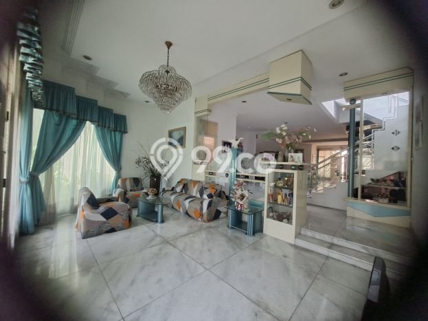Hunian Elit LB 486m2 Siap Huni Desain Elegan di Puri Indah, Jakarta Barat Hunian Elit LB 486m2 Siap Huni Desain Elegan di Puri Indah, Jakarta Barat