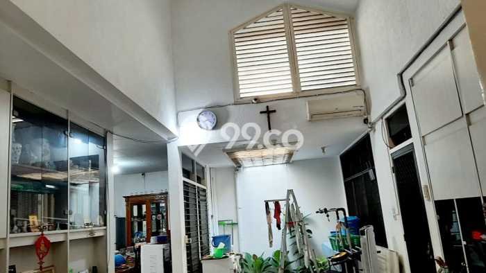 Hunian Elit LB 160m2 Siap Huni Desain Elegan di Kedoya Baru, Jakarta Barat Hunian Elit LB 160m2 Siap Huni Desain Elegan di Kedoya Baru, Jakarta Barat