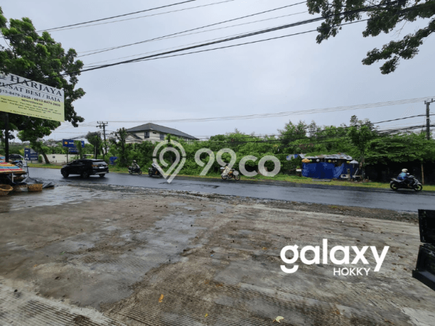 LOKASI TERBAIK! Ruko di Kerobokan, Luas 240m², Pusat Bisnis LOKASI TERBAIK! Ruko di Kerobokan, Luas 240m², Pusat Bisnis