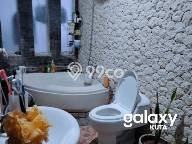 LOKASI TERBAIK! Vila di , Luas 400m2m², Lingkungan Tenang dan nyaman LOKASI TERBAIK! Vila di , Luas 400m2m², Lingkungan Tenang dan nyaman