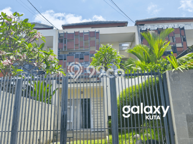 Rumah Nyaman di Jimbaran, Badung, Luas 120m2m² Bangunan 130m2m² Rumah Nyaman di Jimbaran, Badung, Luas 120m2m² Bangunan 130m2m²