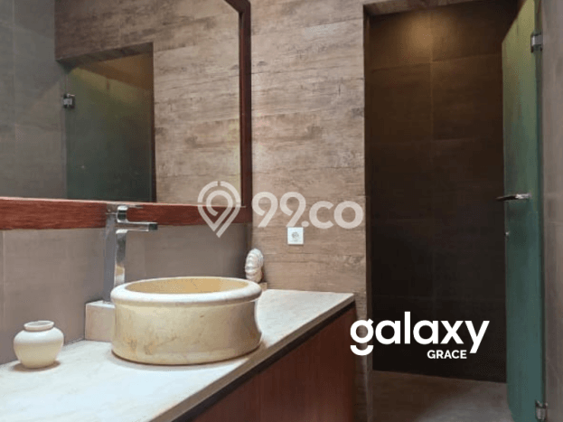 Vila Disewakan Kawasan , Area 0m2m², Kawasan Asri Vila Disewakan Kawasan , Area 0m2m², Kawasan Asri