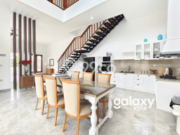 Tersedia Vila di , Area 296m2m², Lingkungan Asri Tersedia Vila di , Area 296m2m², Lingkungan Asri