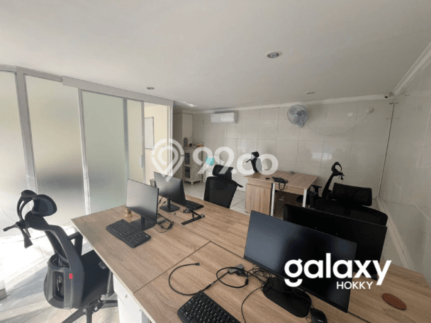 Kantor Kawasan Bisnis Kawasan Kerobokan, Luas 35m², Siap Operasional Kantor Kawasan Bisnis Kawasan Kerobokan, Luas 35m², Siap Operasional