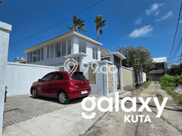 LOKASI STRATEGIS! Vila Kawasan , Luas 300m2m², Lingkungan Prima LOKASI STRATEGIS! Vila Kawasan , Luas 300m2m², Lingkungan Prima