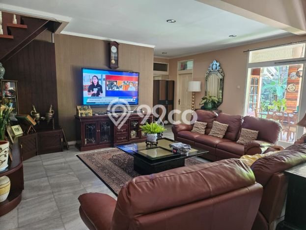 Jual Rumah Mewah Megah Dengan View Eksklusif di Sarijadi, Bandung Jual Rumah Mewah Megah Dengan View Eksklusif di Sarijadi, Bandung
