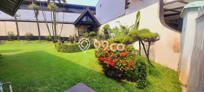 Dijual Rumah Luas Megah Dengan View Eksklusif di Buah Batu, Bandung Dijual Rumah Luas Megah Dengan View Eksklusif di Buah Batu, Bandung