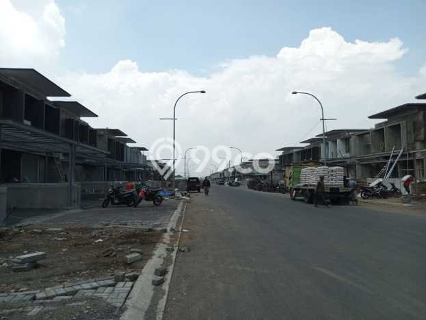 SIAP HUNI! Rumah Asri area Kota Baru Parahyangan, Luas 400m2m² Bangunan 213m2m² SIAP HUNI! Rumah Asri area Kota Baru Parahyangan, Luas 400m2m² Bangunan 213m2m²