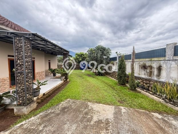 Dijual Cepat Rumah Favorit Siap Huni LB 300m2 di Banjaran, Bandung Dijual Cepat Rumah Favorit Siap Huni LB 300m2 di Banjaran, Bandung