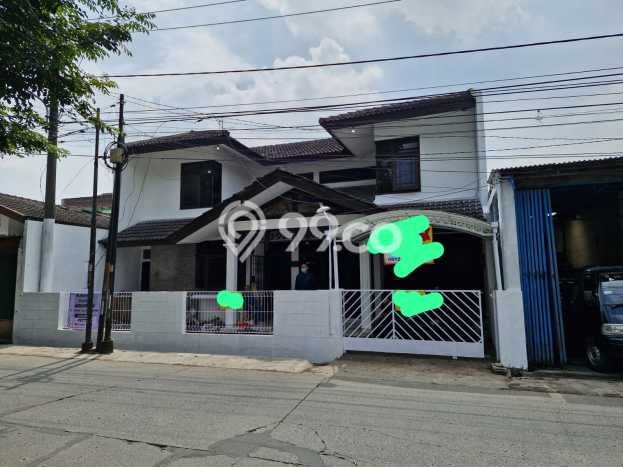 Rumah Modern 4 Kamar LT 186m2 di Taman Kopo Indah Rumah Modern 4 Kamar LT 186m2 di Taman Kopo Indah
