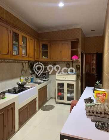 Rumah Elit LB 300m2 Siap Huni Desain Elegan di Turangga, Bandung Rumah Elit LB 300m2 Siap Huni Desain Elegan di Turangga, Bandung