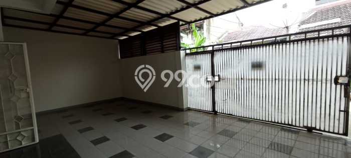 For Sale Hunian Rumah Terawat 3 Kamar di Cibaduyut, Bandung For Sale Hunian Rumah Terawat 3 Kamar di Cibaduyut, Bandung