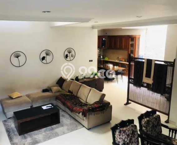 Rumah Elit LB 300m2 Siap Huni Desain Elegan di Turangga, Bandung Rumah Elit LB 300m2 Siap Huni Desain Elegan di Turangga, Bandung