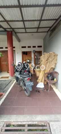 Rumah Mewah Siap Huni LT 255m2 di Kiaracondong, Bandung Rumah Mewah Siap Huni LT 255m2 di Kiaracondong, Bandung