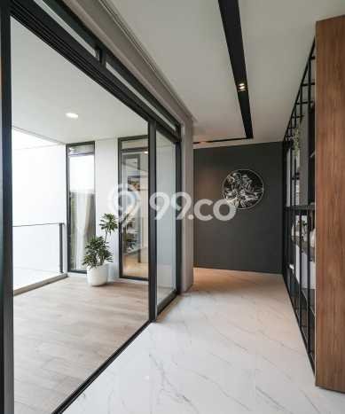 Rumah Luxury Modern Siap Huni di Kota Baru Parahyangan Bandung Rumah Luxury Modern Siap Huni di Kota Baru Parahyangan Bandung