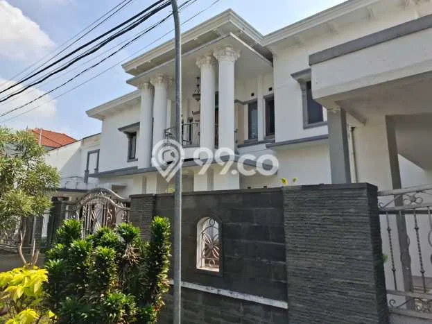 Siap Huni Hunian Elit 8 Kamar di Batununggal Dekat ke Mana Saja Siap Huni Hunian Elit 8 Kamar di Batununggal Dekat ke Mana Saja