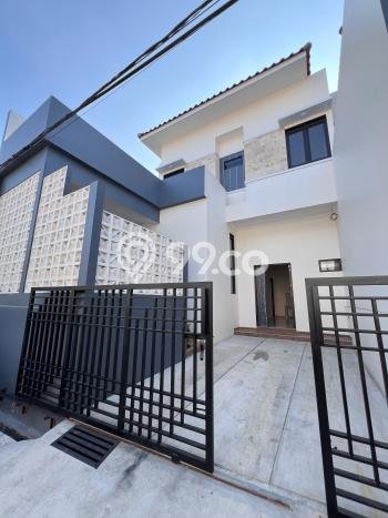 Rumah Modern Cantik 3 KT Bisa Langsung Pindah di Antapani Rumah Modern Cantik 3 KT Bisa Langsung Pindah di Antapani