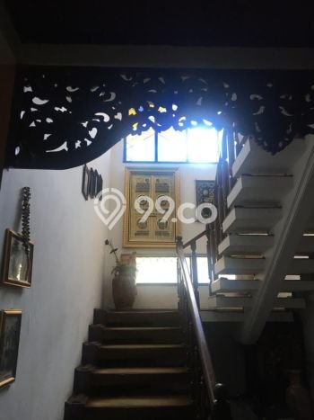 Dijual Rumah Luas Elegan Dengan View Eksklusif di Buah Batu, Bandung Dijual Rumah Luas Elegan Dengan View Eksklusif di Buah Batu, Bandung