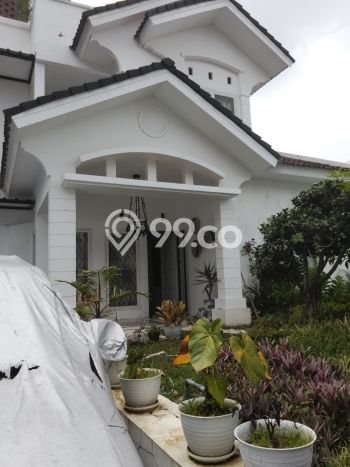 Rumah Luas Asri 5 KT Siap Pakai di Setiabudi Bandung Rumah Luas Asri 5 KT Siap Pakai di Setiabudi Bandung