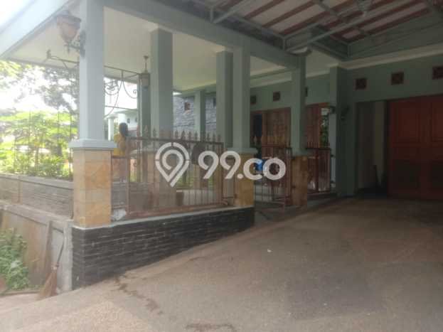 Ready to Use! Luxury House LT 348m2 Desain Elegan di Bandung Kota Ready to Use! Luxury House LT 348m2 Desain Elegan di Bandung Kota