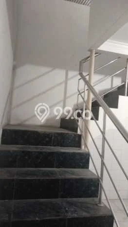 Disewakan! Rumah 5 Kamar Tidur &
2 Kamar Mandi di Dadali, Bandung Disewakan! Rumah 5 Kamar Tidur &
2 Kamar Mandi di Dadali, Bandung
