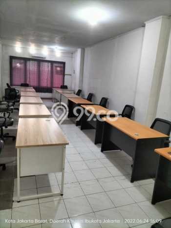 Ruko Kawasan Bisnis di , Luas 180m2m², Jalan Utama Ruko Kawasan Bisnis di , Luas 180m2m², Jalan Utama