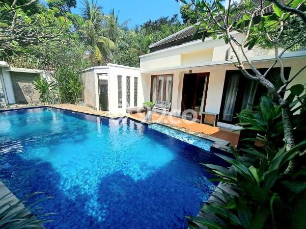 Rumah Mewah LB 227m2 Siap Huni Desain Elegan di Radio Dalam, Jakarta Selatan Rumah Mewah LB 227m2 Siap Huni Desain Elegan di Radio Dalam, Jakarta Selatan