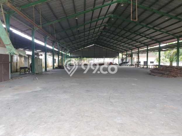 Area Ramai! Gudang Dijual di Medan Tuntungan untuk Bisnis Luas Bangunan 4000m2 Area Ramai! Gudang Dijual di Medan Tuntungan untuk Bisnis Luas Bangunan 4000m2