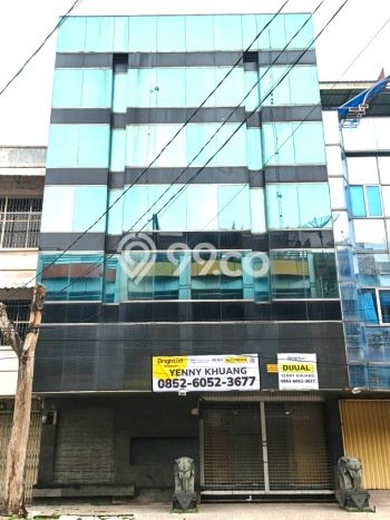 Ruko Komersial Disewakan di Medan Area Medan Luas 600m2 Ruko Komersial Disewakan di Medan Area Medan Luas 600m2