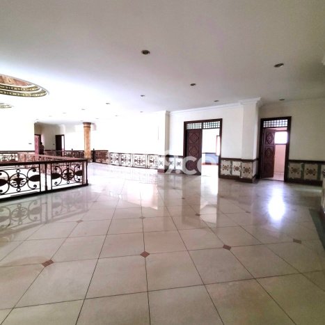 Siap Huni Rumah Mewah 8 Kamar di Medan Polonia Dekat ke Mana Pun Siap Huni Rumah Mewah 8 Kamar di Medan Polonia Dekat ke Mana Pun