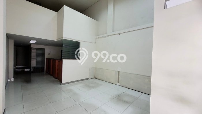 Disewakan Ruko komersial di Medan Kota luas bangunan 250m2 Disewakan Ruko komersial di Medan Kota luas bangunan 250m2