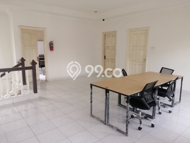 Ready to Use! Premium House LT 859m2 Desain Modern di Kemanggisan Ready to Use! Premium House LT 859m2 Desain Modern di Kemanggisan