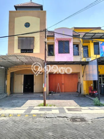 Unit Ruko Disewa Lokasi Manyar, Gresik Spesifikasi Luas Bangunan 225m2 Unit Ruko Disewa Lokasi Manyar, Gresik Spesifikasi Luas Bangunan 225m2