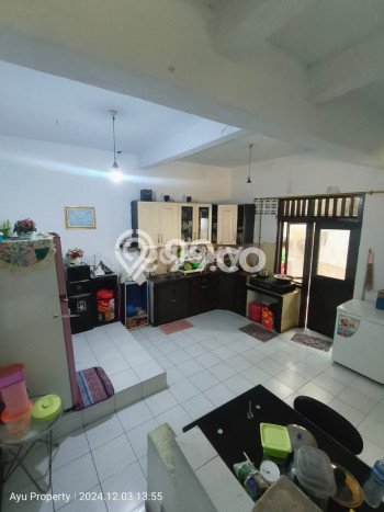For Sale Rumah 3 Kamar Lokasi Strategis Bagus dan Strategis di Manyar For Sale Rumah 3 Kamar Lokasi Strategis Bagus dan Strategis di Manyar