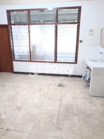 Dijual Rumah Premium dengan Fasilitas Sekitar Komplit di Rungkut, Surabaya Dijual Rumah Premium dengan Fasilitas Sekitar Komplit di Rungkut, Surabaya