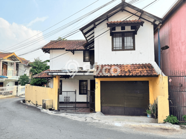 Rumah Modern 7 KT di Padasuka Bandung Unfurnished Rumah Modern 7 KT di Padasuka Bandung Unfurnished
