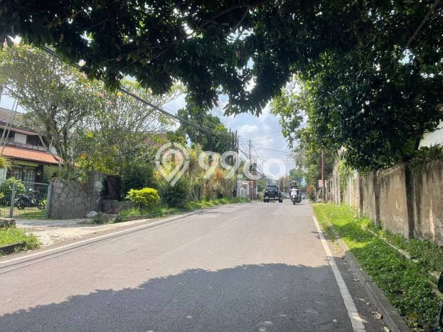 Hunian Elit LB 130m2 Siap Pakai Desain Elegan di Geger Kalong, Bandung Hunian Elit LB 130m2 Siap Pakai Desain Elegan di Geger Kalong, Bandung