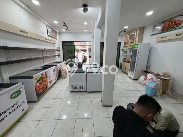 Unit Komersial Tersedia di Ciateul Spesifikasi LB 90m2 Unit Komersial Tersedia di Ciateul Spesifikasi LB 90m2