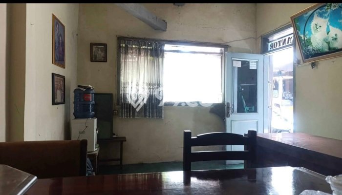 Disewakan Gudang di Kawasan Ramai Moch Toha Luas 200m2 Disewakan Gudang di Kawasan Ramai Moch Toha Luas 200m2
