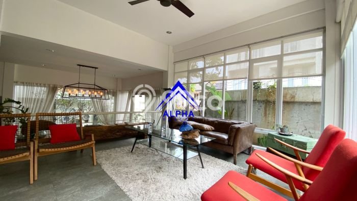 For Sale! Luxury House LT 232m2 Desain Modern di Dago For Sale! Luxury House LT 232m2 Desain Modern di Dago