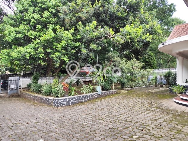 Rumah Elit Modern Siap Huni di Setiabudi Bandung Rumah Elit Modern Siap Huni di Setiabudi Bandung