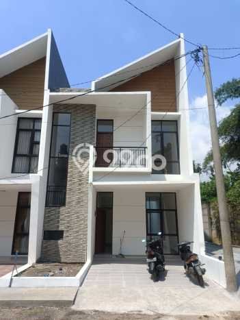 Jarang Ada! Rumah Sewa 2 Kamar Bagus Siap Huni Geger Kalong Jarang Ada! Rumah Sewa 2 Kamar Bagus Siap Huni Geger Kalong