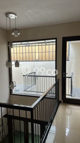 Disewakan! Rumah 3 Kamar Tidur &
2 Kamar Mandi di Cigadung, Bandung Disewakan! Rumah 3 Kamar Tidur &
2 Kamar Mandi di Cigadung, Bandung