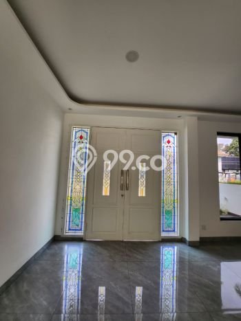 Rumah Elit Modern Siap Huni di Lippo Karawaci Tangerang Rumah Elit Modern Siap Huni di Lippo Karawaci Tangerang