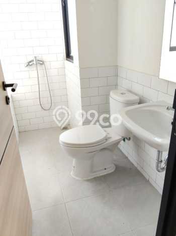 Disewakan! Rumah 3 Kamar Tidur &
2 Kamar Mandi di Lippo Karawaci, Tangerang Disewakan! Rumah 3 Kamar Tidur &
2 Kamar Mandi di Lippo Karawaci, Tangerang