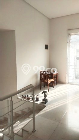 Rumah Luxury Modern Siap Huni di BSD Puspita Loka Tangerang Rumah Luxury Modern Siap Huni di BSD Puspita Loka Tangerang