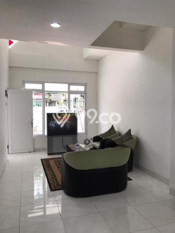 For Sale Hunian Rumah Terawat 3 Kamar di Bintaro, Tangerang Selatan For Sale Hunian Rumah Terawat 3 Kamar di Bintaro, Tangerang Selatan