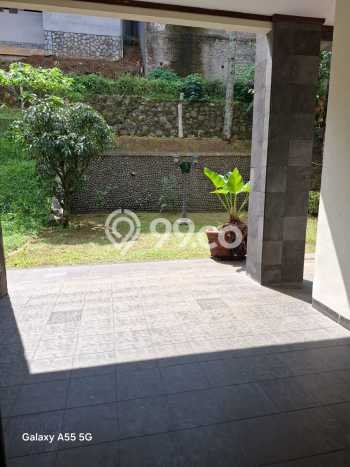 Disewakan Rumah Konsep Modern di Coblong Bandung dengan 5 KT Disewakan Rumah Konsep Modern di Coblong Bandung dengan 5 KT