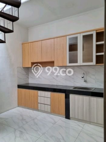 Rumah Minimalis 4 KT di Taman Kopo Indah Bandung Semi Furnished Rumah Minimalis 4 KT di Taman Kopo Indah Bandung Semi Furnished